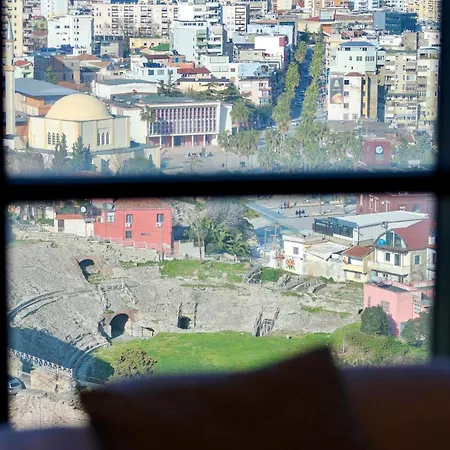 Sea View Apartment *